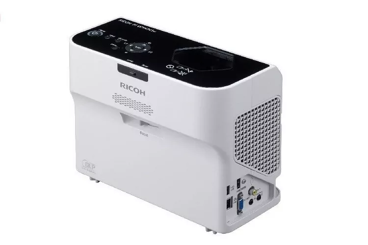 ویدئو پروژکتور ریکو