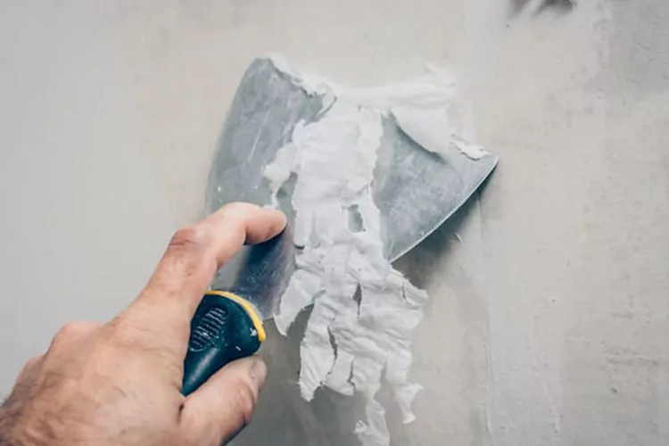 روش 5 تمیز کردن رنگ از دیوار گچی