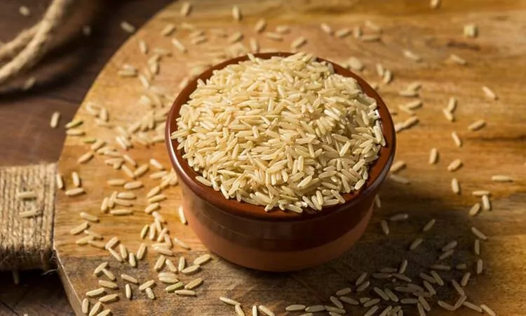 برنج قهوای چیست؟ آشنایی با هزاران خواص آن