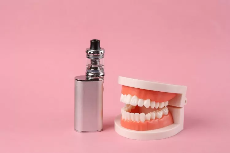 مضرات ویپ برای دهان و دندان