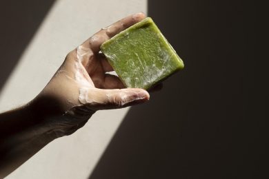 بهترین صابون ضد جوش برای پوست چرب