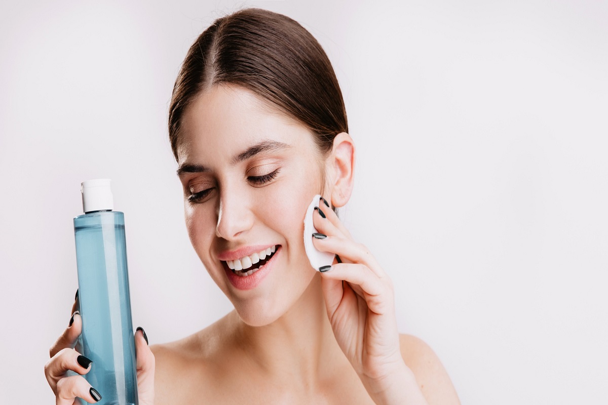 ویژگیهای یک تونر خوب برای پوست خشک