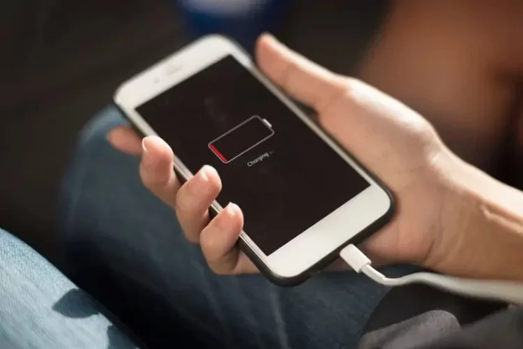 چگونه بدون شارژر موبایل خود را شارژ کنیم؟